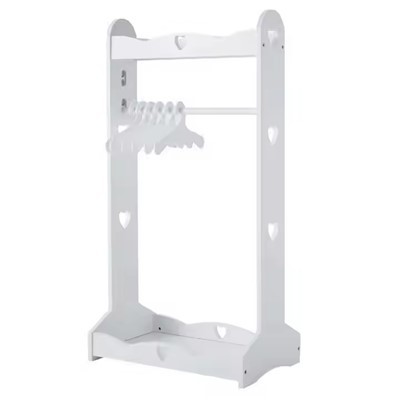 Puiset lapset takkiteline